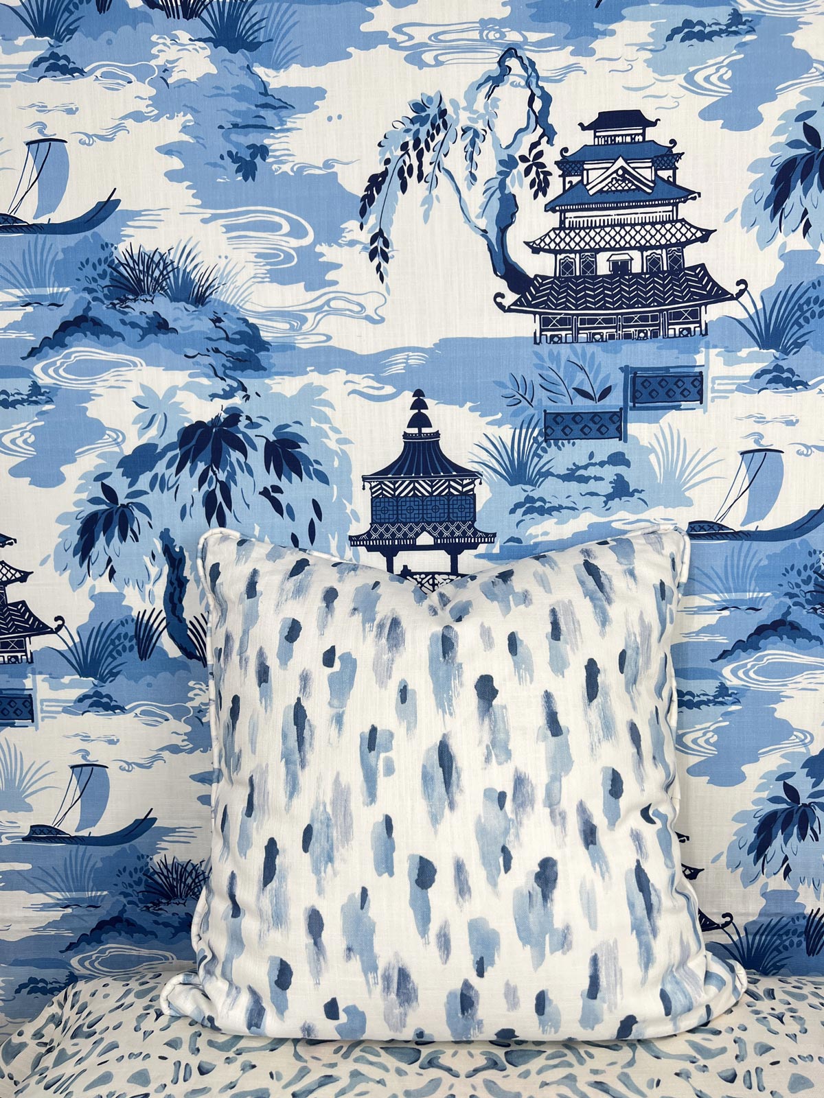 Catwalk Pillow | Blue