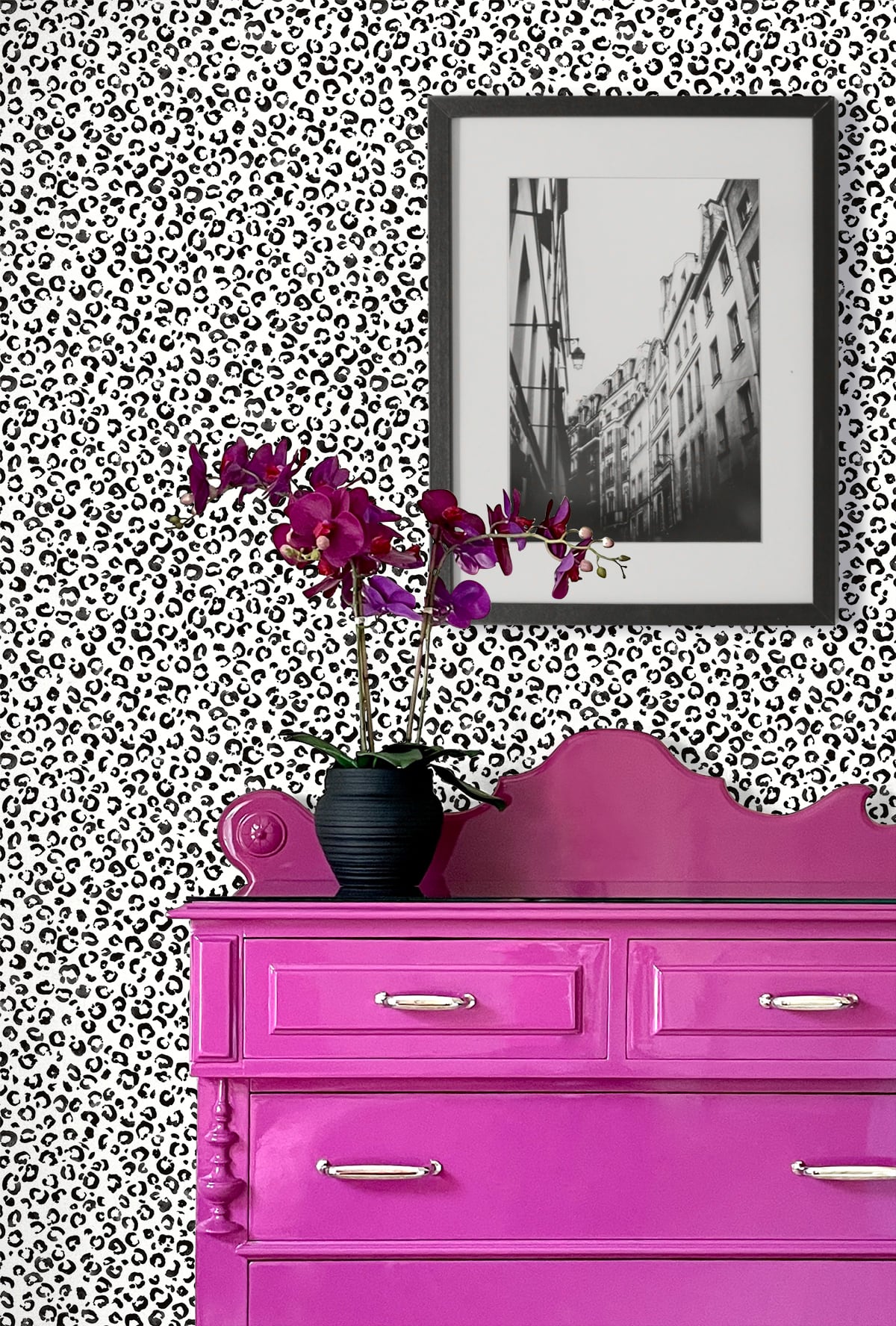 Classic Leopard | Black And White
