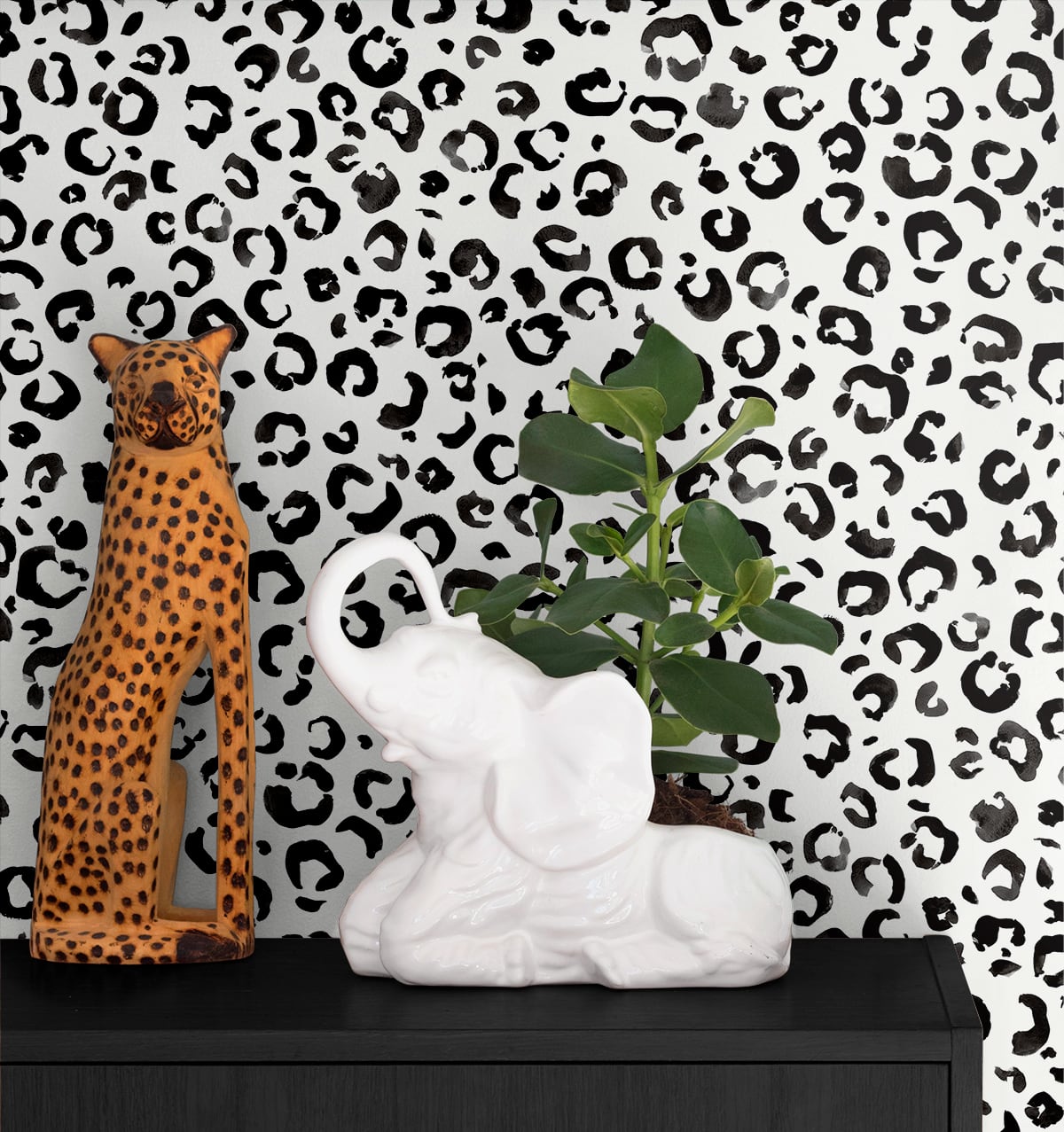 Classic Leopard | Black And White