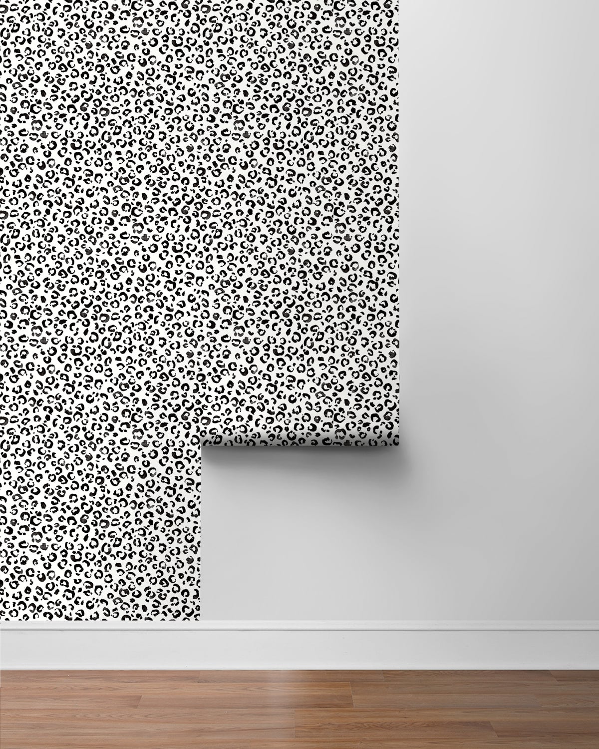 Classic Leopard | Black And White